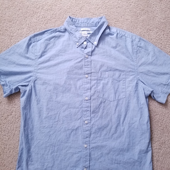 Men's Old Navy Light Blue Collared Button Down Shirt - Picture 3 of 10